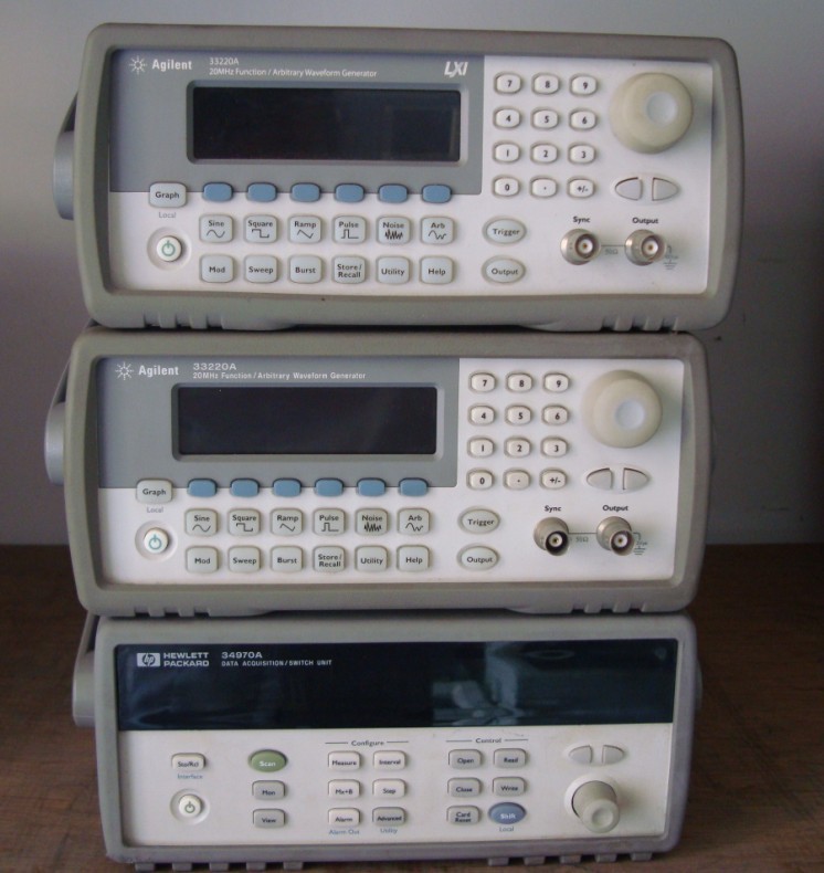 Agilent33220AAgilent 33220Aźŷ--ø